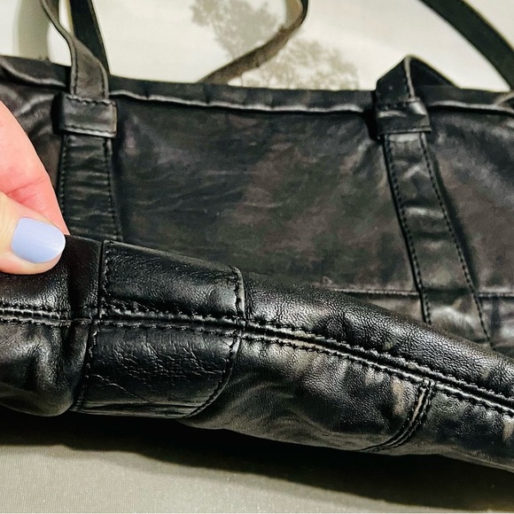 VINTAGE Black Leather shoulder bag - Picture 6 of 16